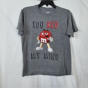 M&M World Youth Gray Red You Red My Mind Short Sleeve Tee‎ Sz L 9/10